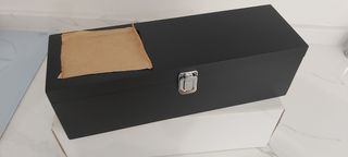 SET DE VINO Y BOTELLERO