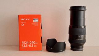 Objetivo SONY  fe 24-240MM F3.5 6.3 OSS 