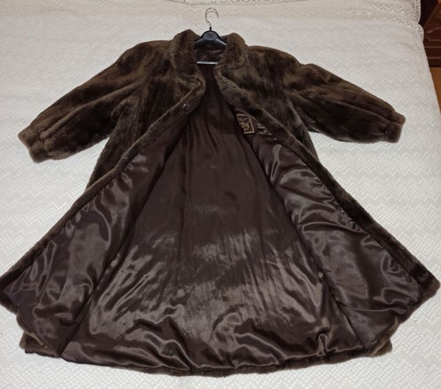 ABRIGO PIEL DE MOUTON