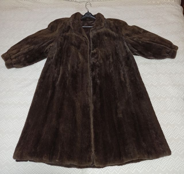 ABRIGO PIEL DE MOUTON