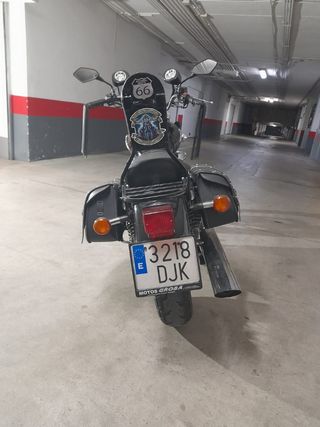 Suzuki Intruder 250