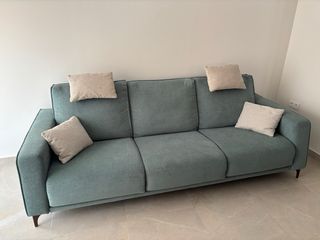 Sofá y cojines “Fama”