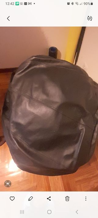 Puff grande de piel de vaca. Perfecto