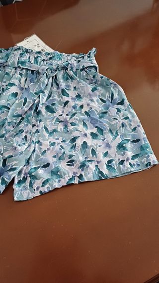 PANTALÓN CORTO PRIMAVERA-VERANO. VISCOSA