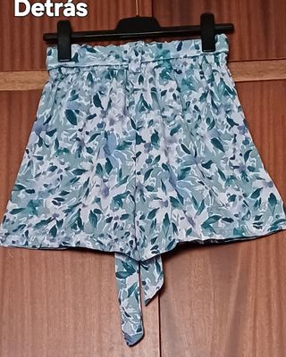 PANTALÓN CORTO PRIMAVERA-VERANO. VISCOSA