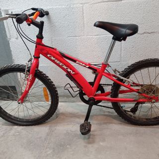 Bicicleta roja BH niño