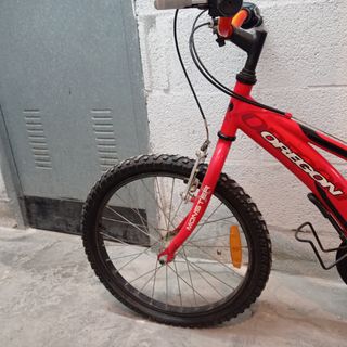 Bicicleta roja BH niño