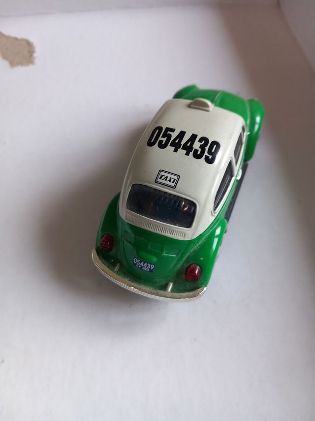 Modellino Volkswagen beetle taxi 1985