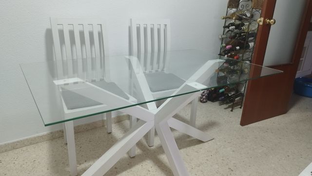 Conunto Mesa comedor y sillas