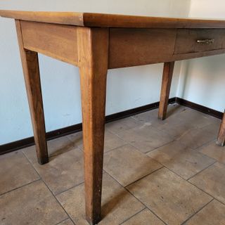 Tavolo vintage in rovere con piano in formica
