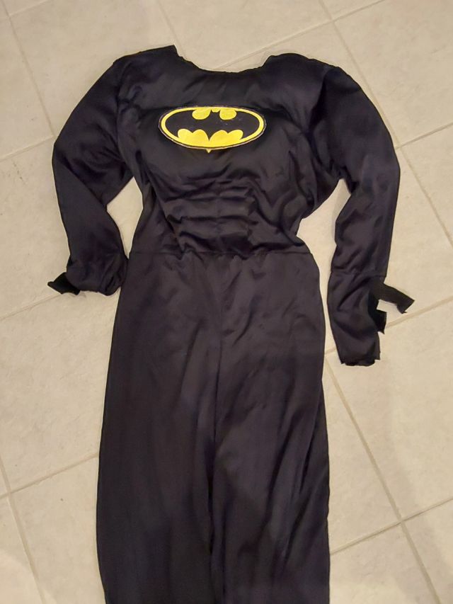 Disfraz hombre, incluye capa