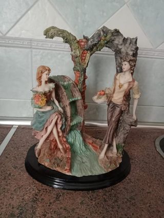 Figua decorativa de resina portuguesa