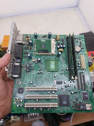 PLACA BASE DE ORDENADOR ANTIGUO 