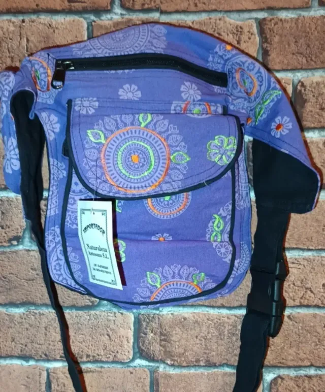 RIÑONERA LATERAL HIPPIE ARTESANAL