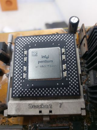 PLACA BASE DE ORDENADOR ANTIGUO 