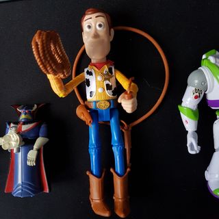 Muñecos toy story y shrek