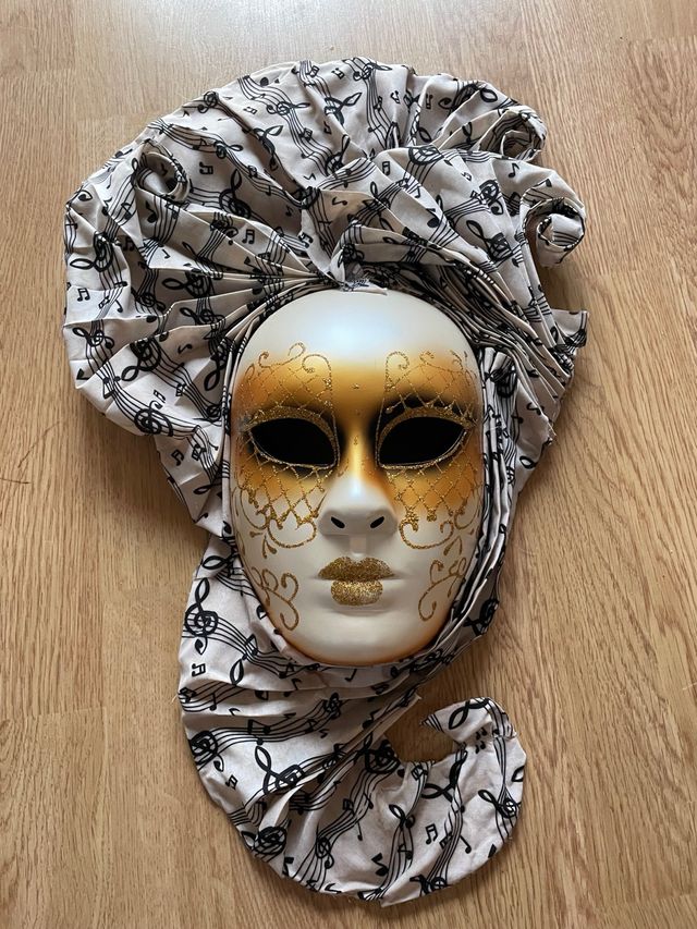 Mascara veneciana mujer