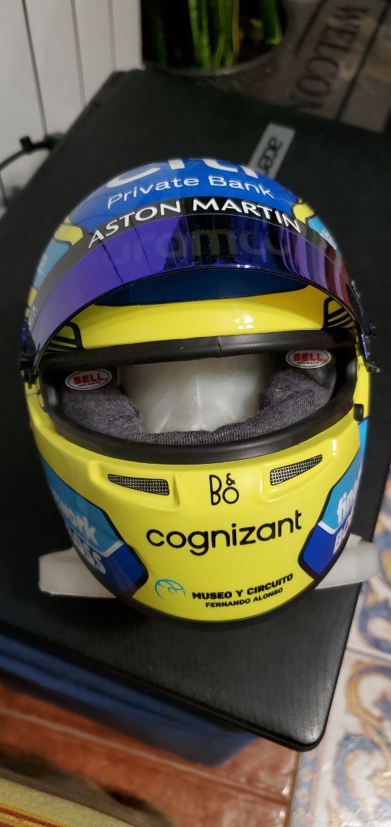 Busto casco 1/2 Alonso