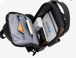 Bolso antirrobo con USB a estrenar