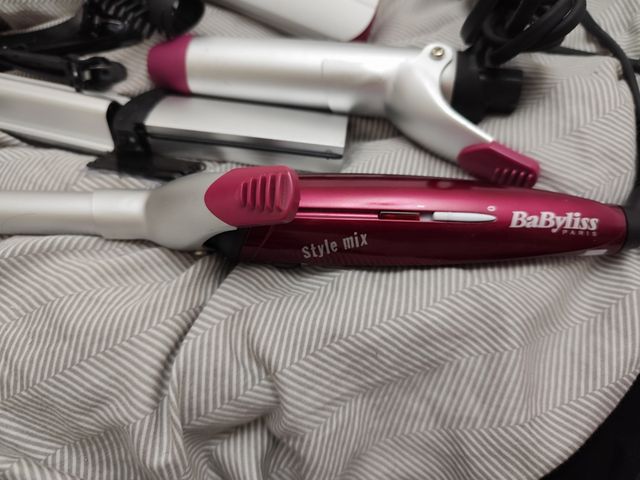 Plancha Babyliss París con accesorios