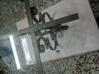 OFERTA. Estupenda mesa de forja y cristal re