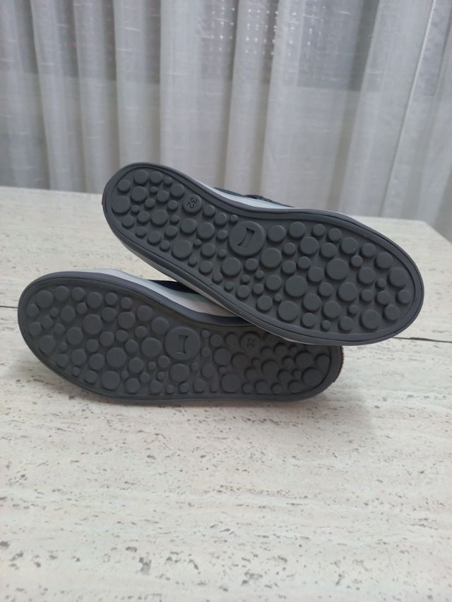 Zapatos niños marca Camper