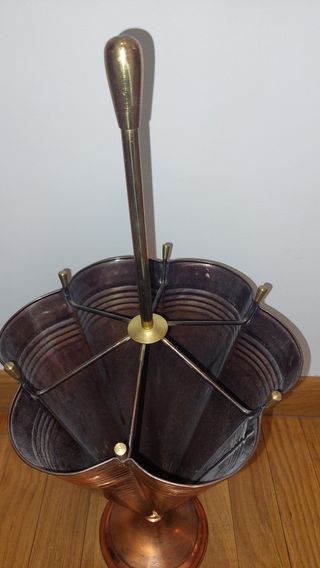 Paragüero de latón