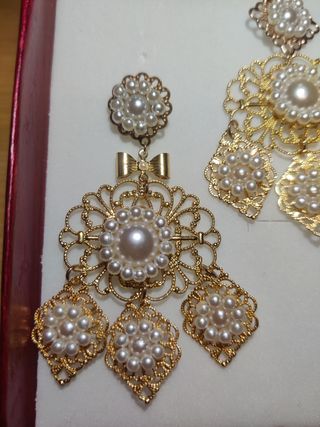 Aderezo de fallera perlas