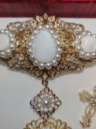 Aderezo de fallera perlas