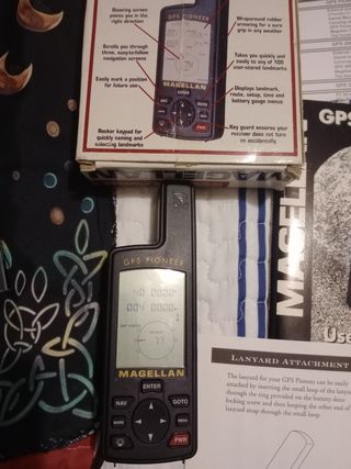 GPS Pioneer magellan retro vintage 