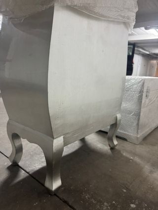 Baúl y mueble de madera color gris