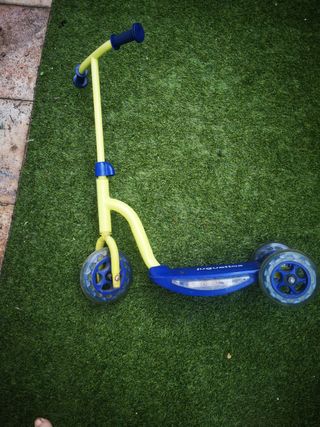 Patinete de niño/a con regalo