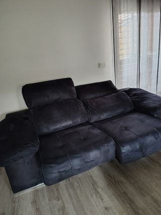 2 Sofás+1Puf comodísimos y  1 Puff a juego.