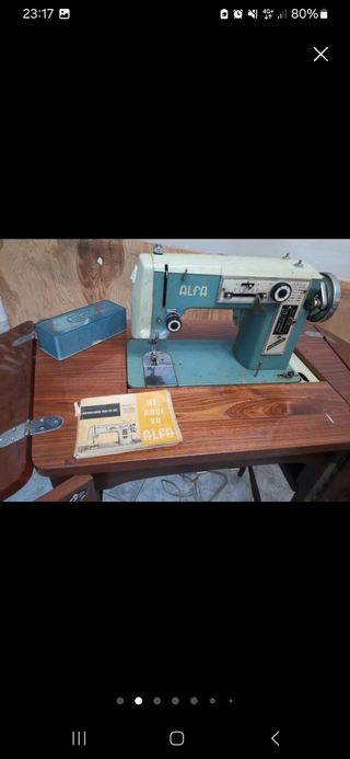 Máquina de coser Alfa