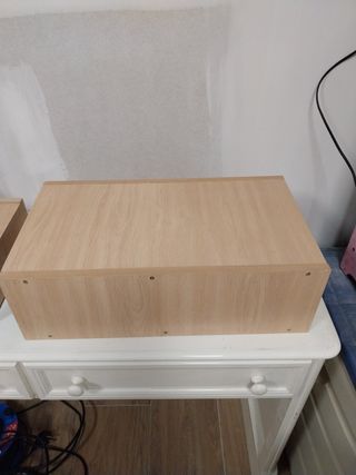 Base de madera para torre de ordenador