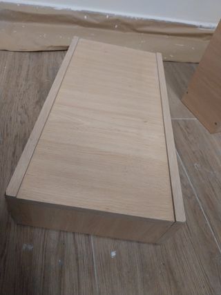 Base de madera para torre de ordenador