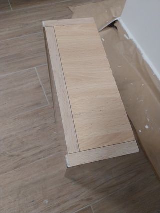 Base de madera para torre de ordenador