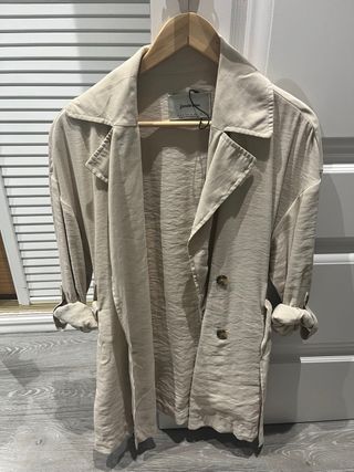 Chaqueta beige larga