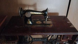 Maquina de coser singer