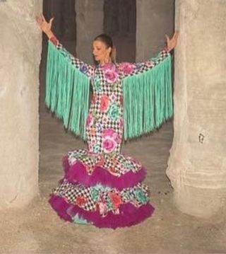 Vestido flamenco flecos De Lunares y Volantes