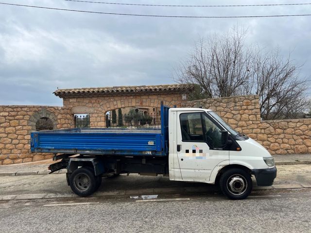 Camion Basculante Trilateral