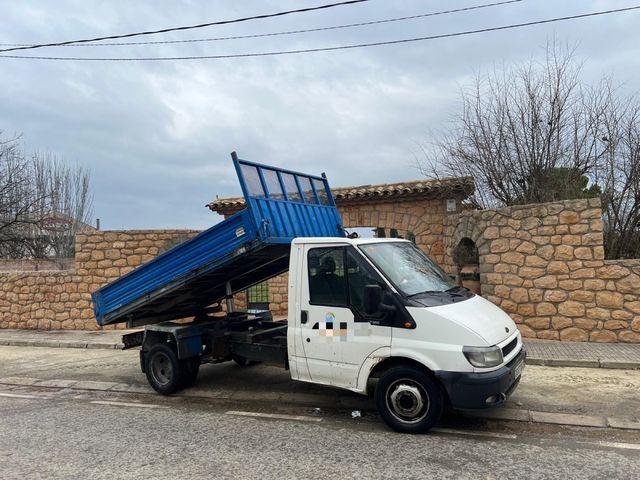 Camion Basculante Trilateral