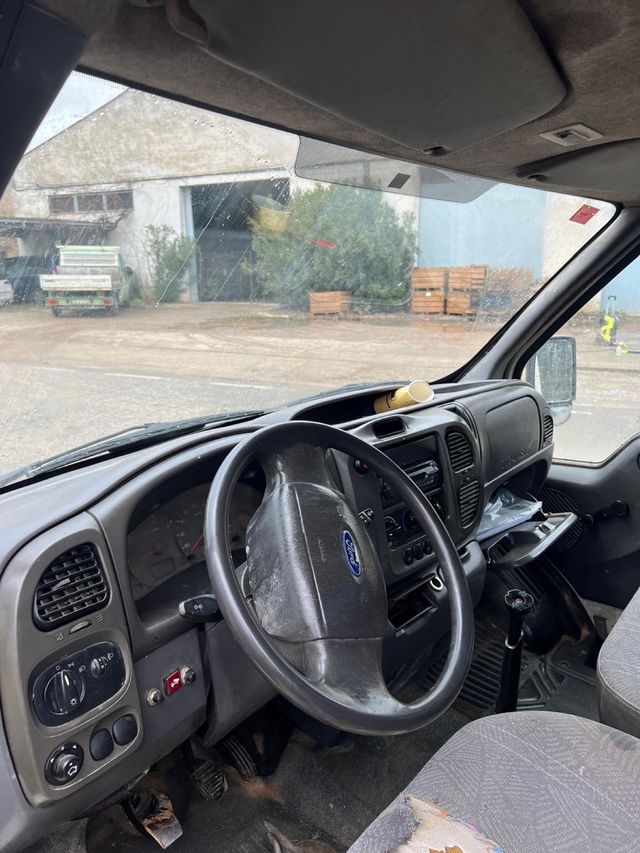 Camion Basculante Trilateral