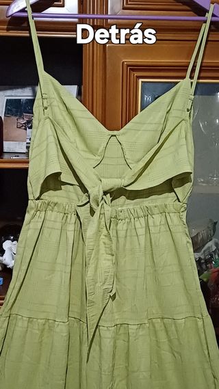 VESTIDO LAR-MAX HOMBROS Y ESPALDA AL AIR