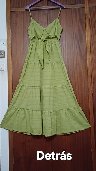 VESTIDO LAR-MAX HOMBROS Y ESPALDA AL AIR