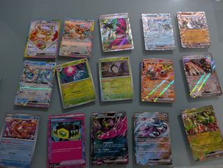 Carte Pokémon Evoluzioni prismatiche