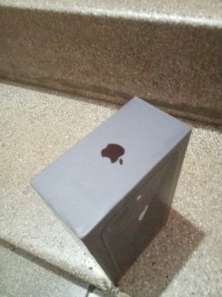 Caja  iPhone 8 plus