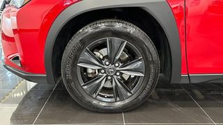 Lexus UX   2.0 250h Premium 