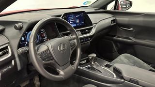 Lexus UX   2.0 250h Premium 