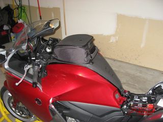 BOLSA PORTADEPOSITO HONDA VFR1200